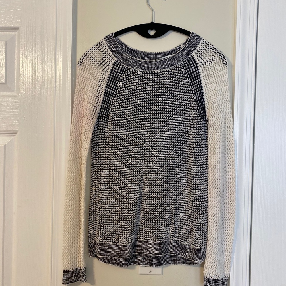 Netted sweater